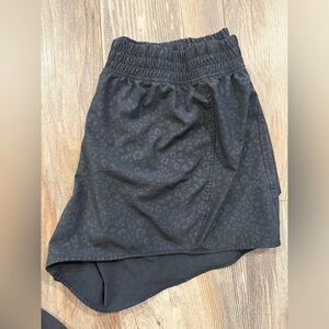 Black Leopard Print Short